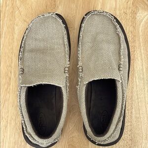 SANUK Men’s Shoes/Slippers
Size 10